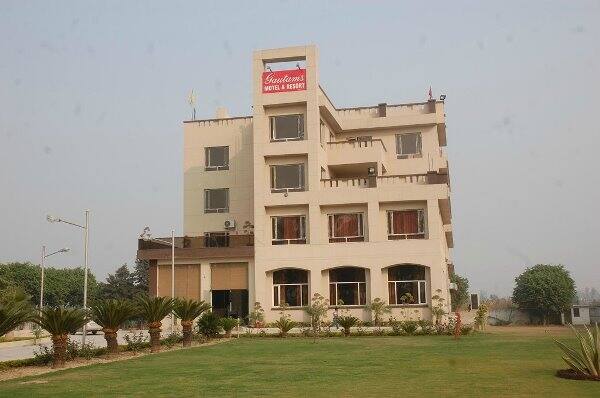Gautam's Motel & Resort, Panipat 1